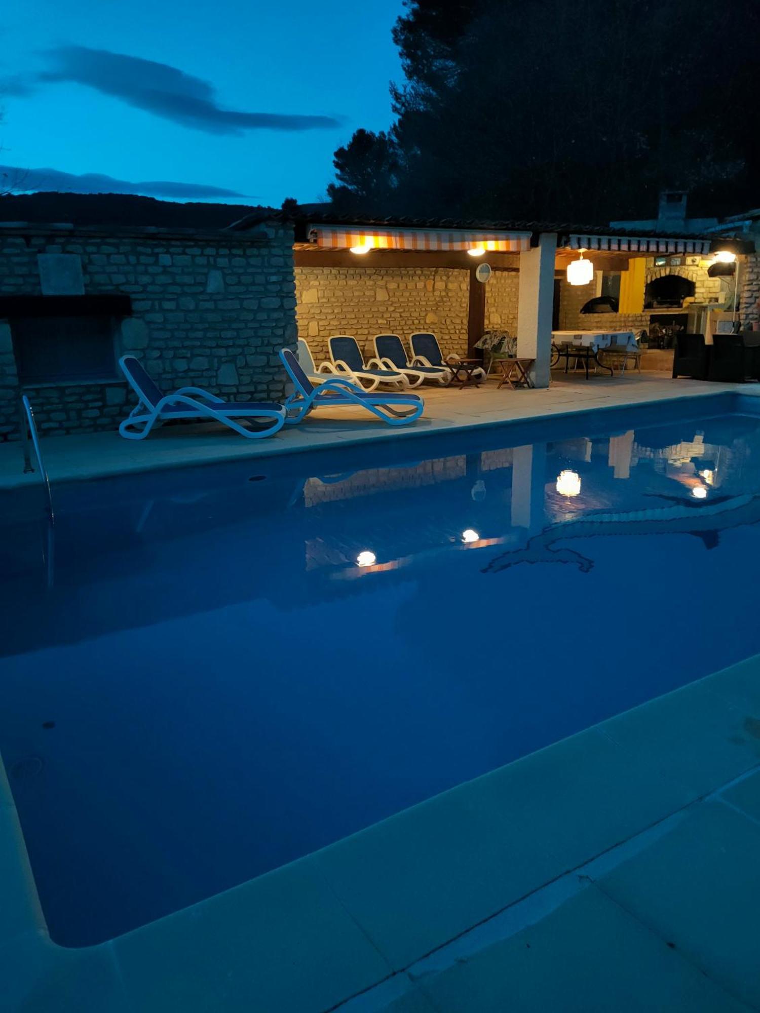 Les Vallons Holiday Home Lioux Exterior foto